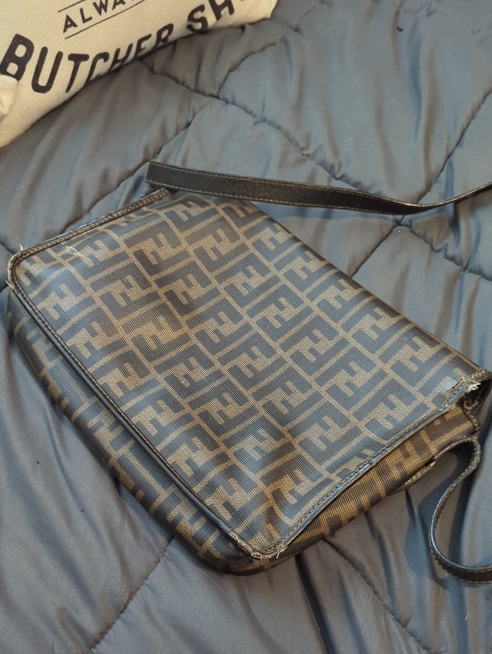 Authentic Fendi Black/Brown Zucca Crossbody Shoulder Bag - Picture 8 of 12